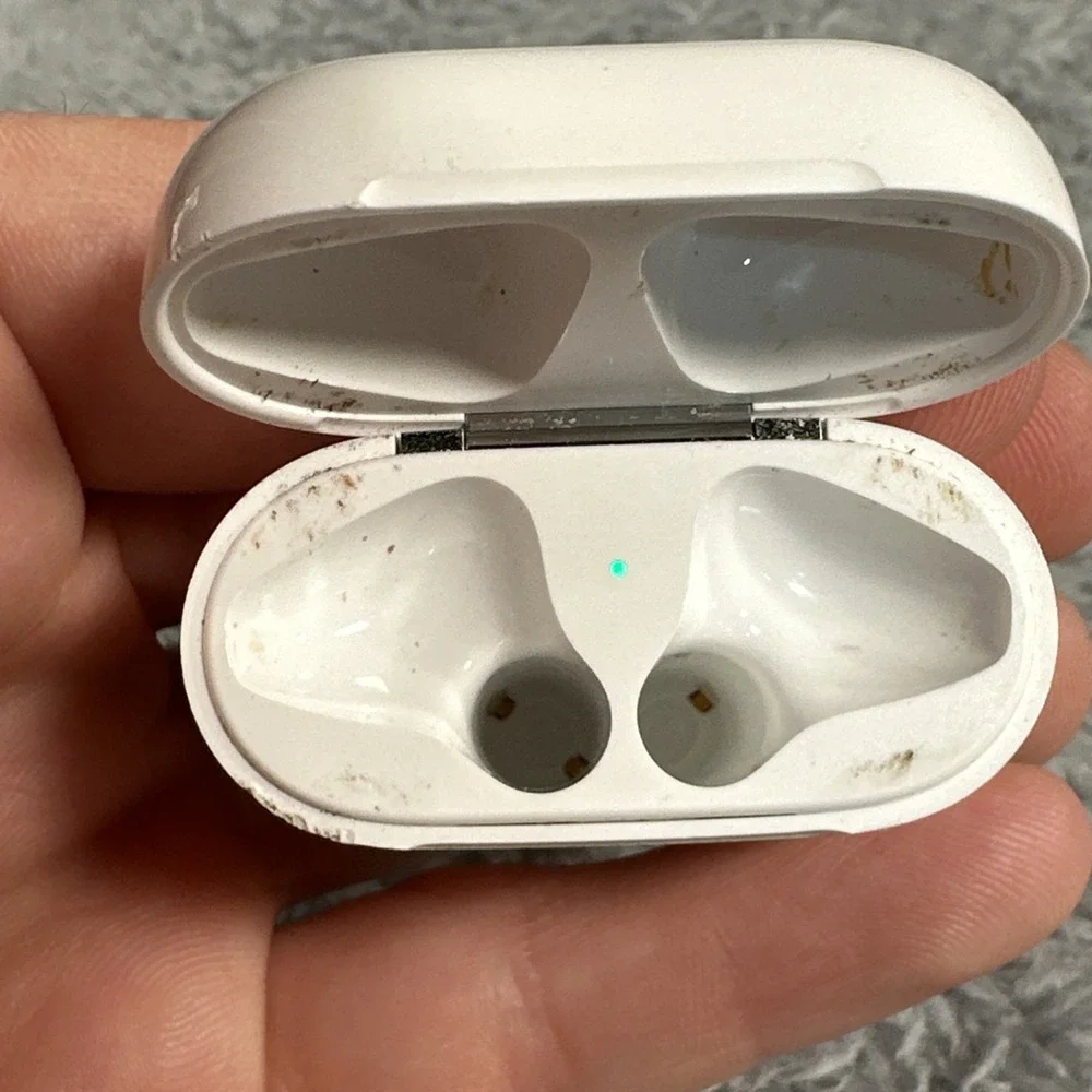 Genuine Apple AirPods Charging Case Only For Models: A1602 A1523 A2031 A2032